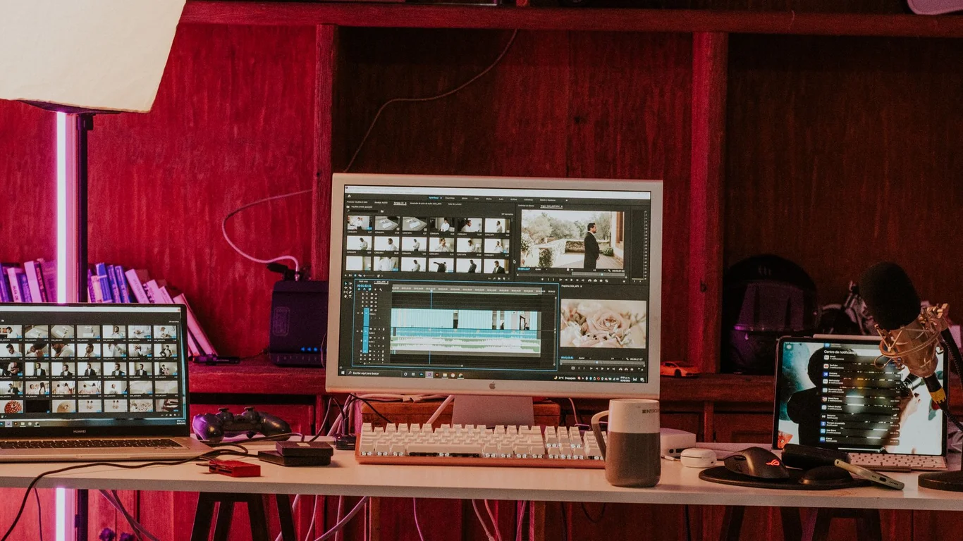 Best NAS for Video Editing in 2026: Throughput, 10GbE & Editing Workflow